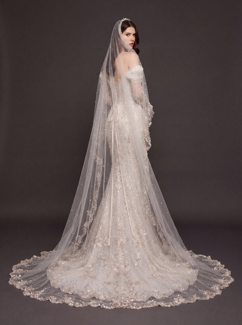Pearl Floral Appliqué Mermaid Wedding Dress – Off-Shoulder Sweetheart Corset Bridal Gown with Crystal Beading and Cathedral Veil