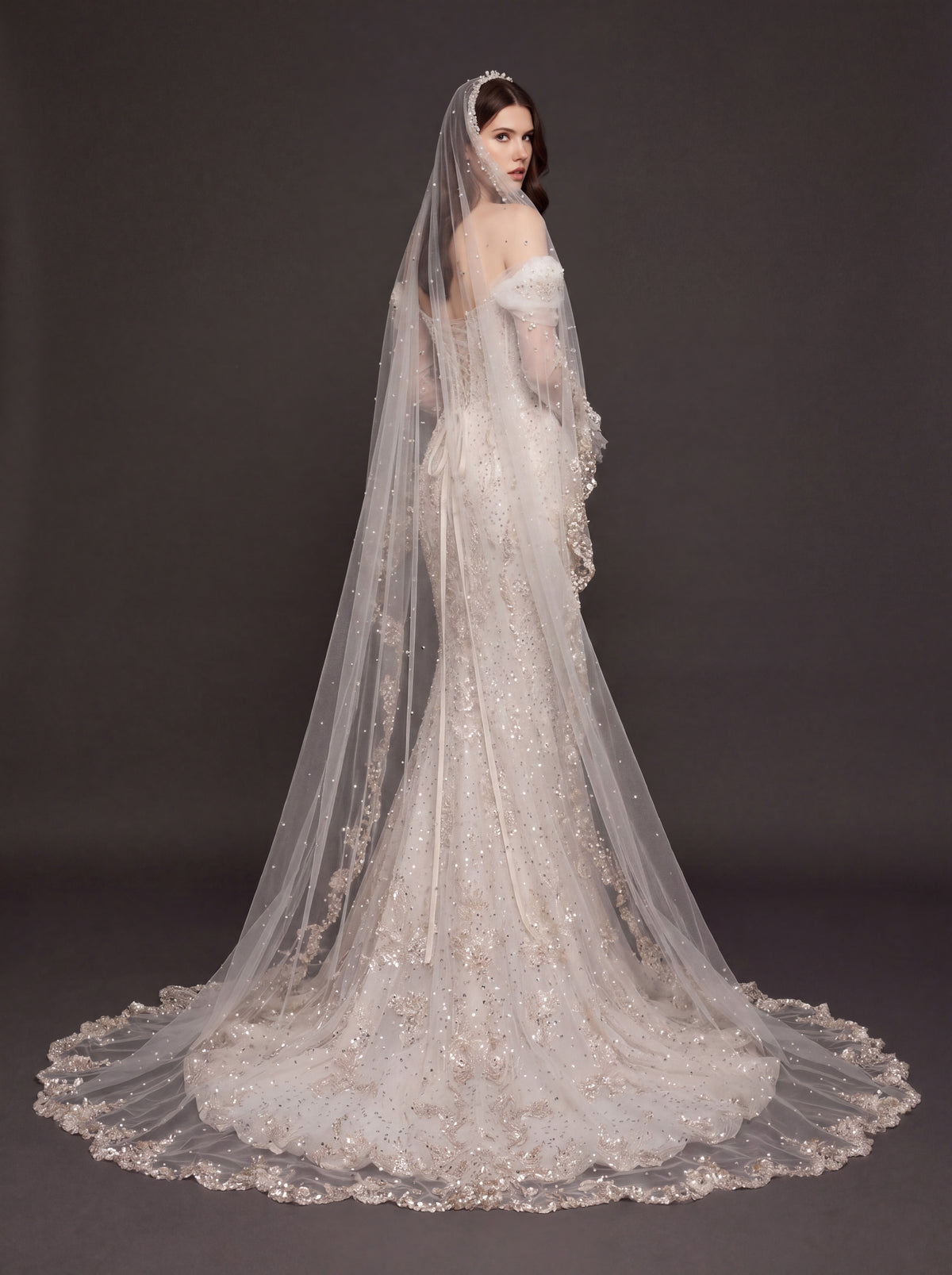 Pearl Floral Appliqué Mermaid Wedding Dress – Off-Shoulder Sweetheart Corset Bridal Gown with Crystal Beading and Cathedral Veil