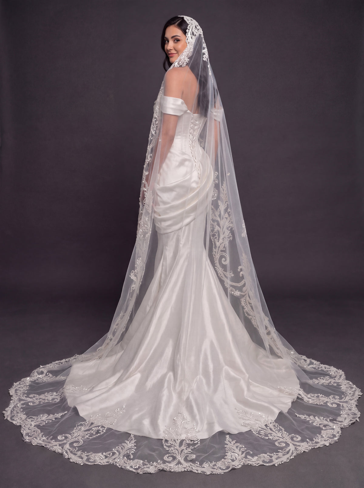 Sculpted Satin Draped Mermaid Wedding Dress – Off-Shoulder Sweetheart Neckline with Pearl Embroidery & Cathedral Lace Veil