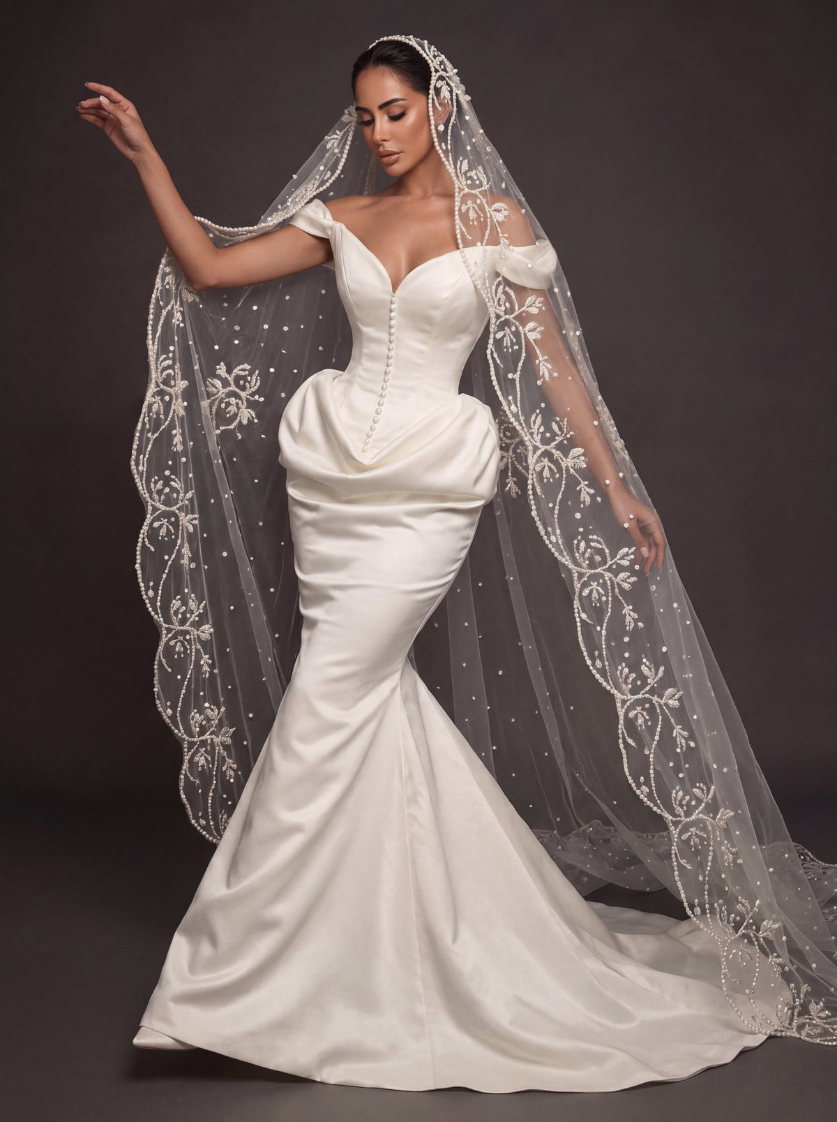 Pearl Button Ivory Satin Mermaid Wedding Gown – Off-Shoulder Sweetheart Corset with Draped Hips & Embroidered Cathedral Veil